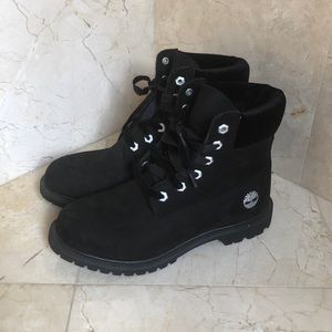 Women’s Timberland black ankle boots